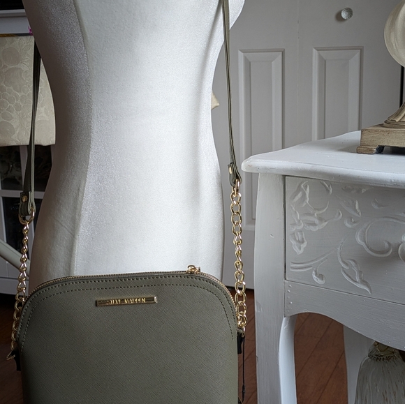 NWT Seve Madden Crossbody Medium Purse - Lightly Olive Green Dome Gold Chain - Picture 3 of 8